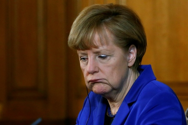 Ангела Меркель призвала беженцев не ехать в города
