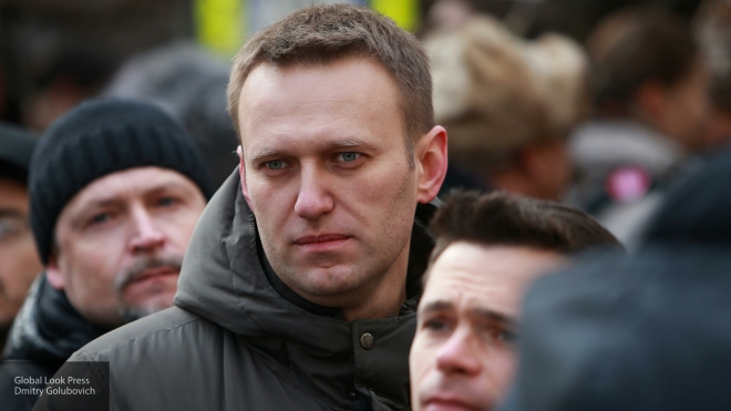 Навальный вышел на свободу после 15 суток ареста