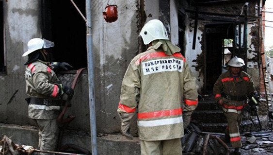 Трое мужчин погибли при пожаре частного дома в Челябинске