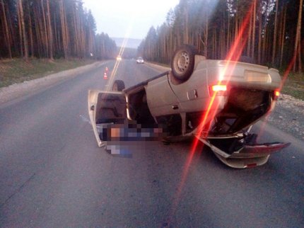 В Башкирии на трассе перевернулась «двенашка»: погибла 26-летняя автоледи