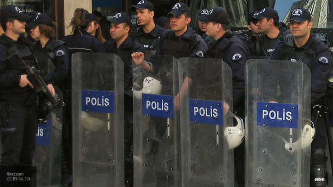 В Стамбуле задержаны 200 человек за попытку демонстрации