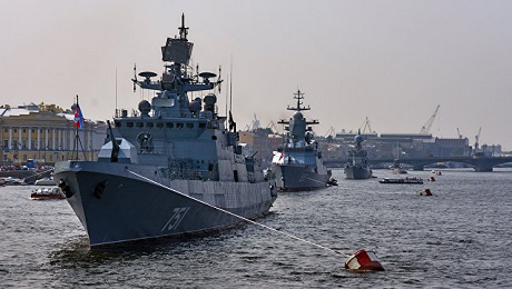 СМИ докладывают об отмене морского парада в Петербурге