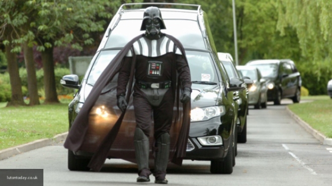 Из-за школьника в костюме Дарта Вейдера эвакуировали всю школу