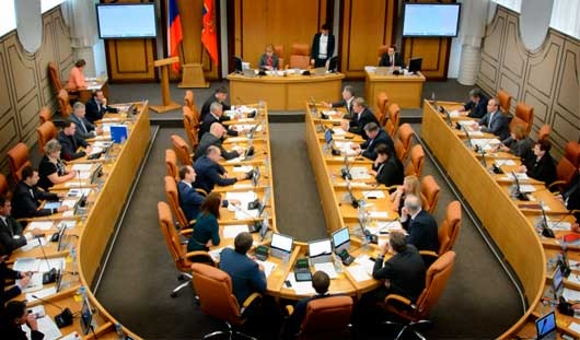 В красноярском Горсовете отказались отнять полномочий 17 депутатов