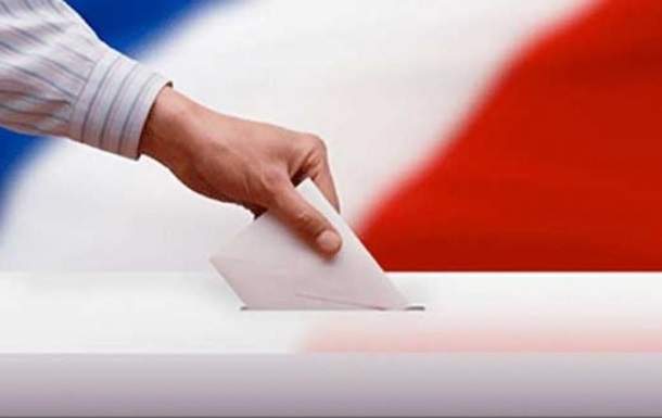 Во Франции открылись участки для голосования на парламентских выборах