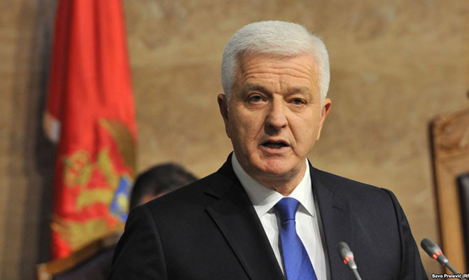 Песков оставил без комментариев информацию о включении премьер-министра Черногории в черный список