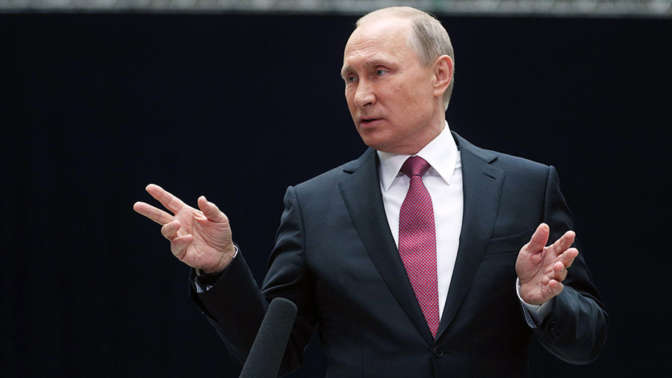 Путин сказал Стоуну, что не видит проблемы с олигархами в РФ