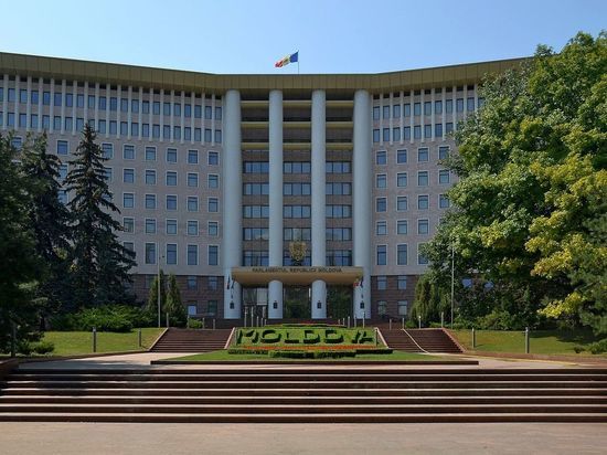 Молдавия заподозрила русских дипломатов в работе на ГРУ