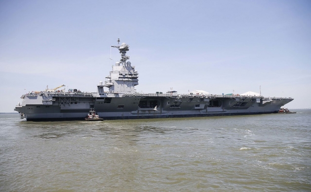 «Авианосец будущего»: ВМС США получили самый дорогой военный корабль в мире