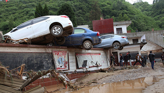 Не менее 30 человек стали жертвами наводнения на юге Китайской республики