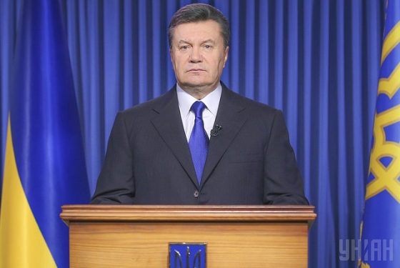 Суд начнет изучать свидетельства сторон по делу Януковича