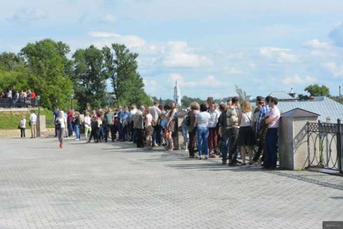 Аксонбанк в Костроме просит следователей вернуть серверы