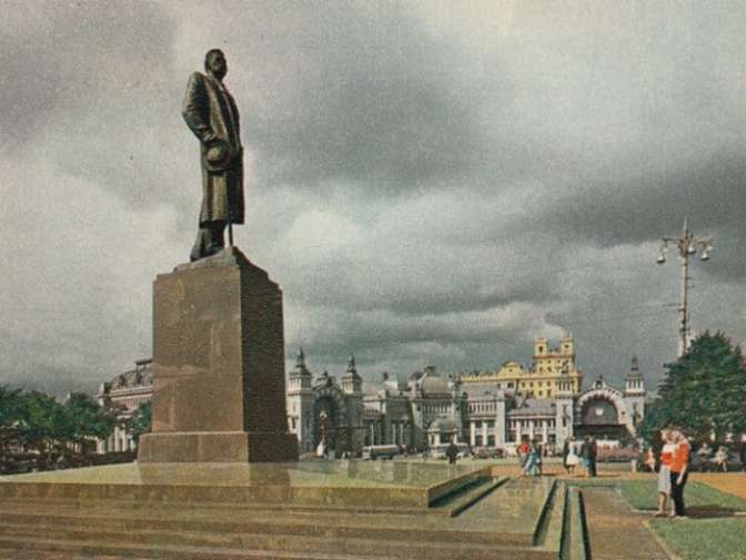 Монумент Максиму Горькому установят на площади Тверская Застава