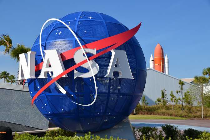 NASA открыло вакансию защитника Земли