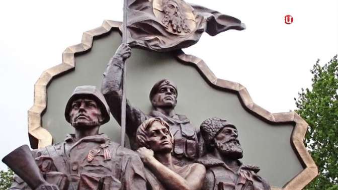 В Луганске неизвестные взорвали памятник «Они отстояли Родину»