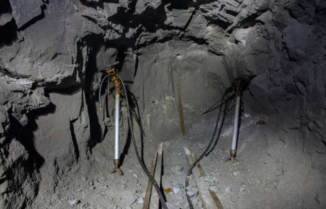 Внезапный выброс метана произошёл на шахте «Казахстанская», есть жертвы