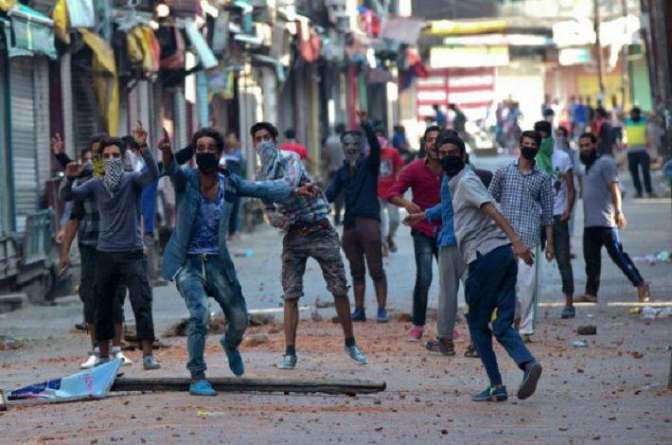 Протесты в Индии: количество погибших выросло до 23