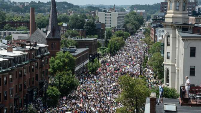 В Бостоне прошёл митинг консервативно настроенных активистов за свободу слова
