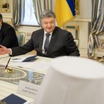 Порошенко объявил амнистию для тех, кто воевал в Донбассе и совершил правонарушения