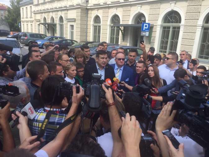 Саакашвили попросили покинуть направляющийся в государство Украину поезд