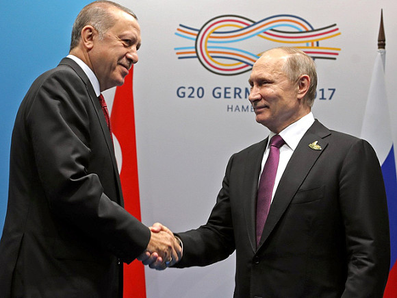 Руководитель МИД Турции: Эрдоган в скором времени планирует увидеться с Путиным