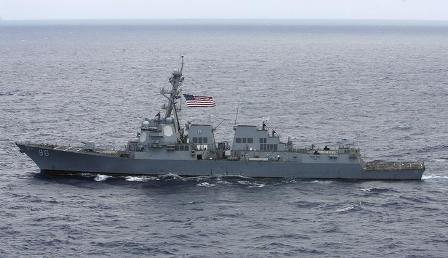 Зафиксировано расположение военного корабля США рядом со спорными островами в Южно-Китайском море