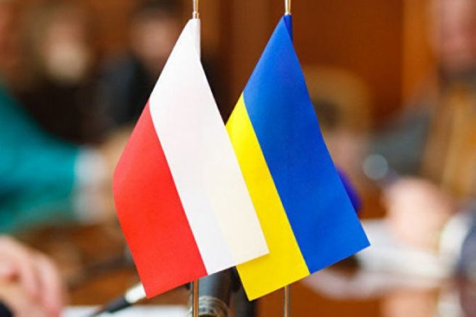 Польша отказала Венгрии «политизировать проблему» относительно Закона Украины «Об образовании»