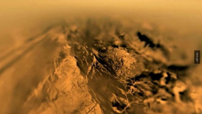 Весной на Титане идут массивные дожди с грозами — Ученые