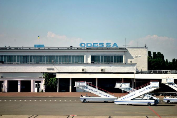 В Одессе из-за подозрительного предмета экстренно сел самолет из Российской Федерации