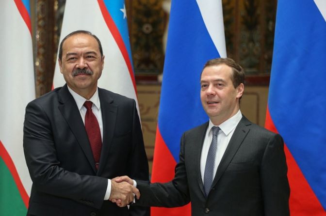 Медведев с главой и премьером Узбекистана обсудят ВТС, миграцию и энергетику