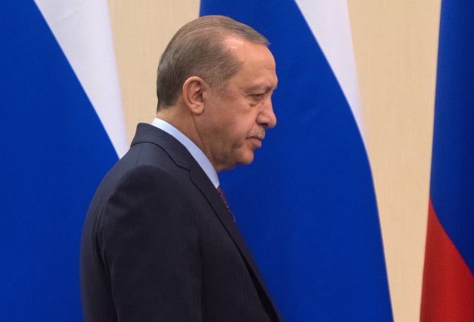 Турция призывает снять оставшиеся ограничения в торговых отношениях с Россией
