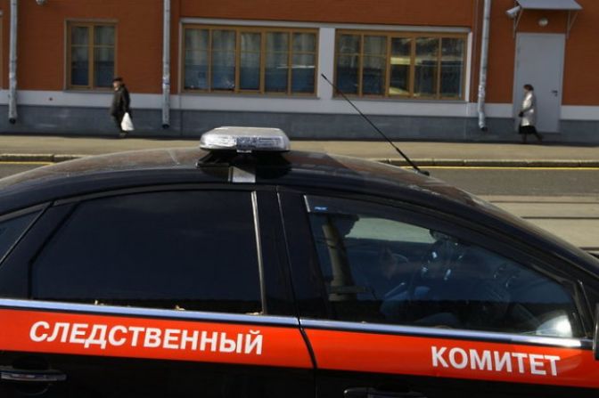 Две иномарки в центральной части Москвы протаранили машину с включенными мигалками