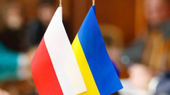 Польша ограничит заезд в страну определенной группе украинцев