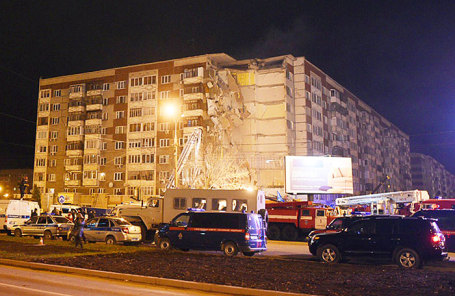 В Ижевске обрушилась часть многоэтажного дома