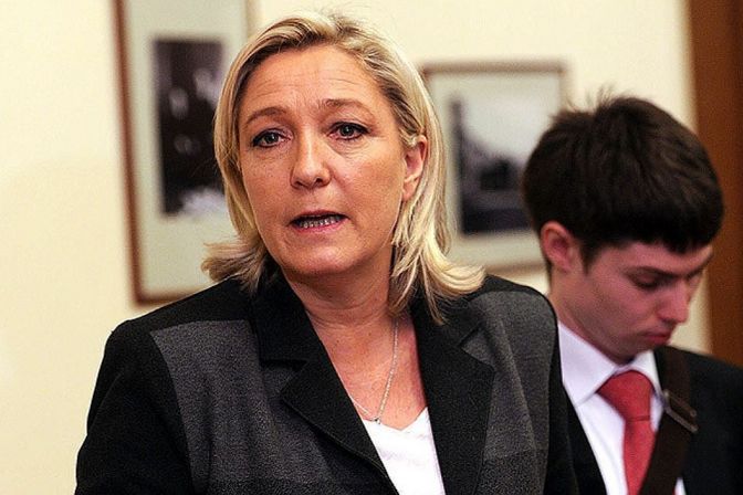 Ле Пен лишили парламентского иммунитета за фото зверств ИГ