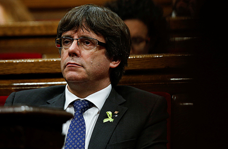 Уволенные члены руководства Каталонии прибыли в суд для дачи показаний