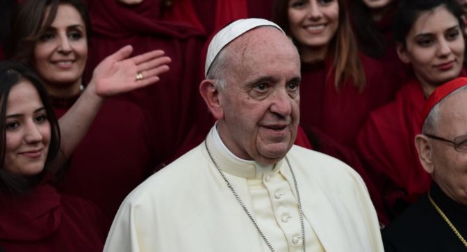 Запретил торговать сигареты в Ватикане Папа Римский