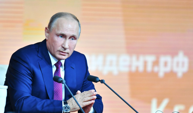 Путин назвал чушью заявления о причастности РФ к крушению самолёта Качиньского