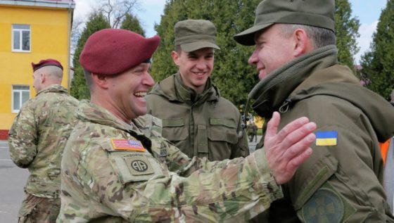 Во Львове неожиданно скончался военный инструктор из соедененных штатов