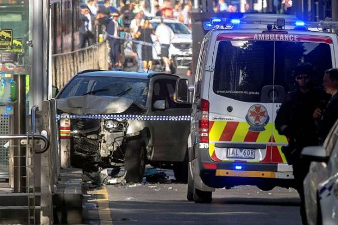 Шофёр предумышленно наехал на пешеходов в Мельбурне — милиция Австралии