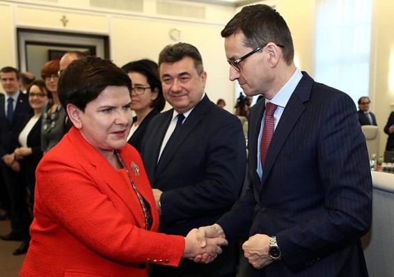 Премьер Польши Беата Шидло ушла в отставку, ее преемник уже известен