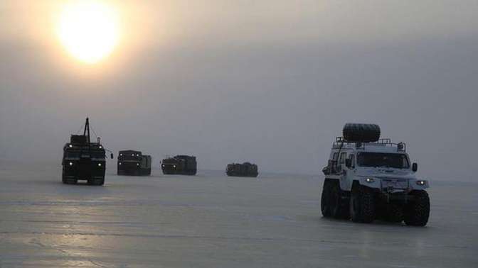 Шойгу проинформировал о завершении строительства военных объектов в Арктике