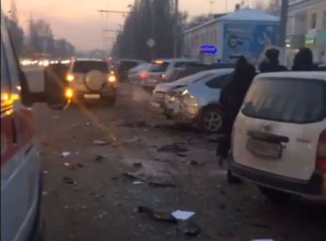 В Кемерове из-за сердечного приступа шофёр протаранил 6 машин