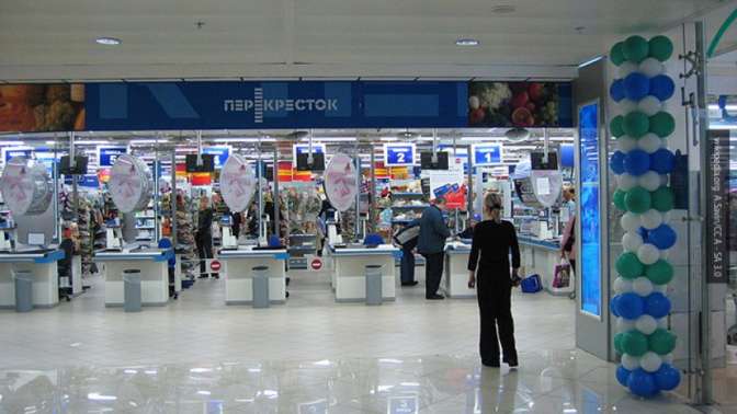 При взрыве в петербургском супермаркете ранена кассир