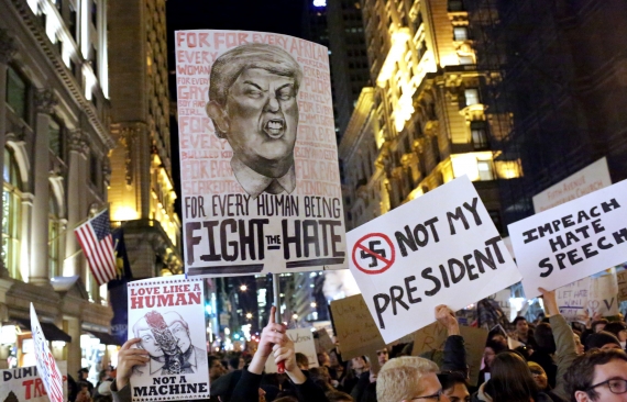 Америка отметила протестами годовщину инаугурации президента