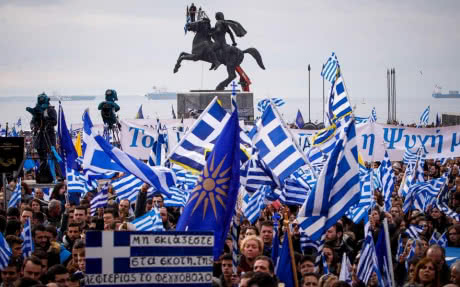 Анархисты пытались сорвать митинг националистов в греческих Салониках