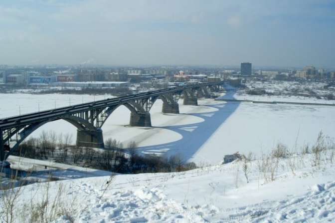 В Нижнем Новгороде юноша умер при падении с Молитовского моста