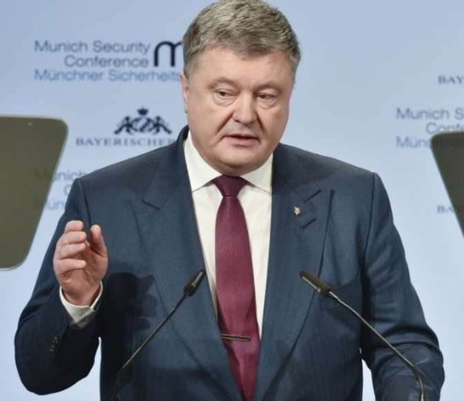 Порошенко доволен сотрудничеством с США в военно-технической сфере