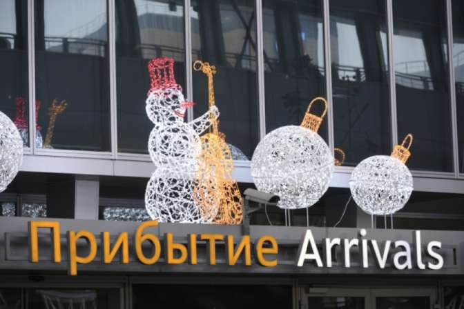 Снегопад нарушил график движения самолетов в аэропорту Пулково