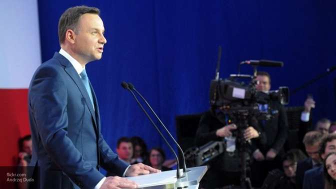 Президент Польши подписал закон о злодеяниях украинских националистов